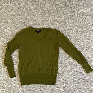 Mossimo Sweater size Medium